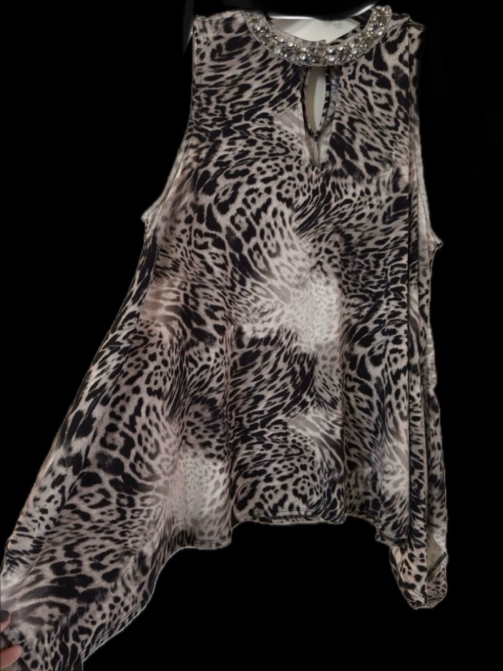 Jennifer Lopez Jeweled Neck Animal-Print Sleeveless Top - Black & White